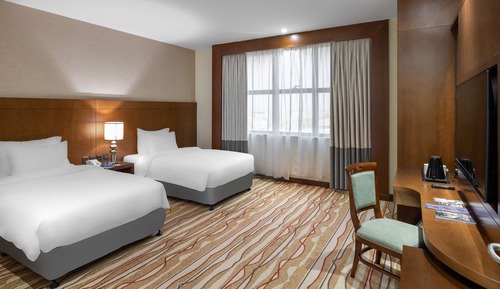 Suite, 2 Bedrooms, City View