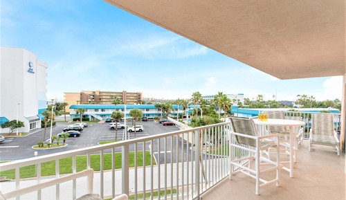 Apartment (3 Bedrooms)