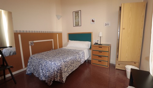 Single Room (001 Annia)
