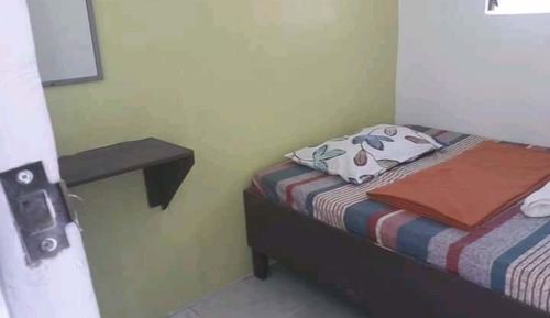 Standard Single Room with Shared Toilet