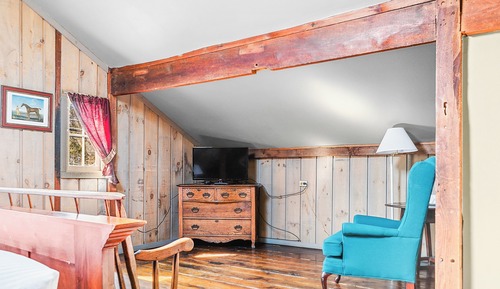 Room, 2 Double Beds (Carriage House)