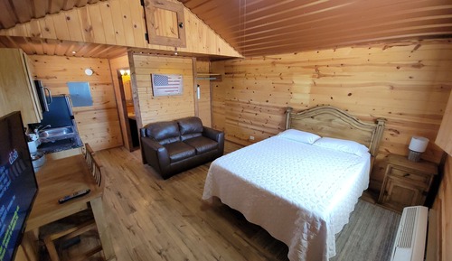 Cabin, 1 Queen Bed (Kozy Cabin)