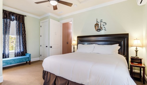 Romantic Suite, 1 King Bed, Fireplace, Garden View