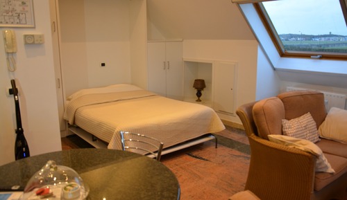 Standard Studio (Corner)