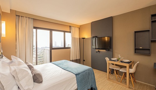 Classic Studio, City View