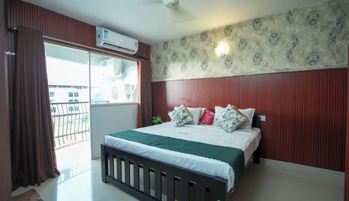 Family Apartment, Balcony, Courtyard View