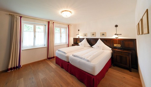 Classic Suite, Courtyard View