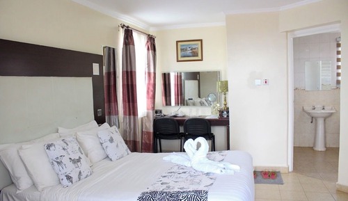 Deluxe Double Room, Garden View