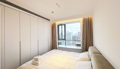 Senior Apartment, 1 Queen Bed