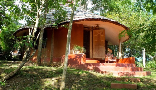 Round House ( Cave Room )