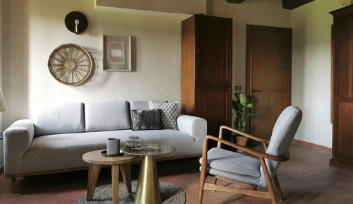 Double Room, Hill View