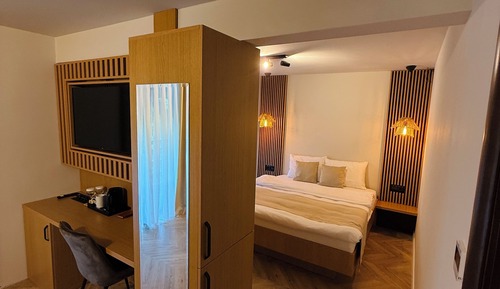 Family Apartment, Balcony, Mountain View