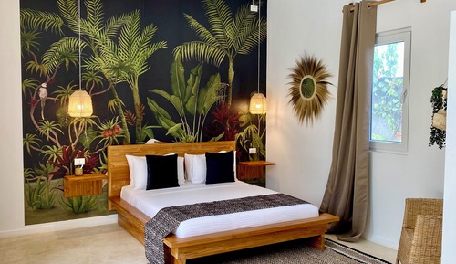 Luxury Villa, Patio, Garden View