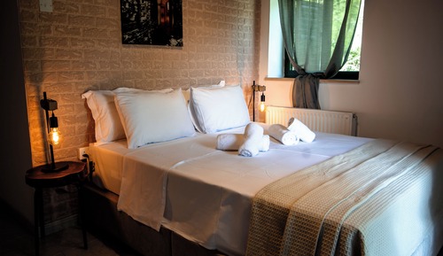 Suite, Balcony, Mountain View