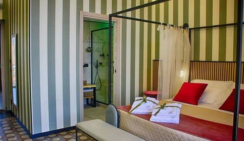 Deluxe Triple Room, Balcony, City View