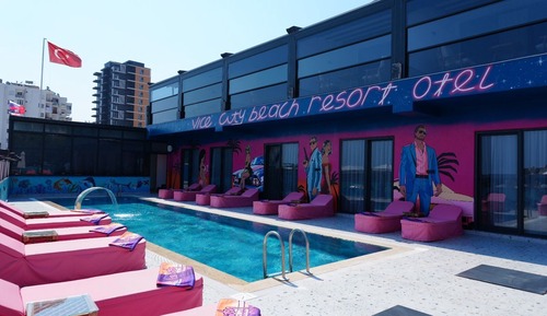 Deluxe Triple Room, Pool View