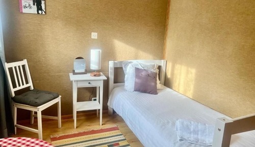 Single Room, Shared Bathroom