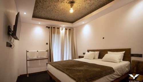 Luxury Room, Balcony, Mountain View