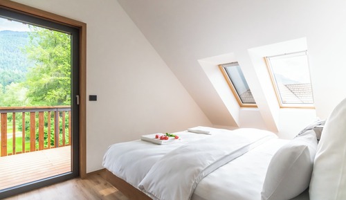 1 bedroom apartment with balcony