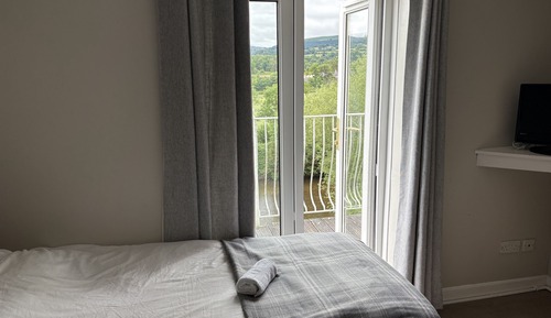 Standard Double Room, Ensuite, River View