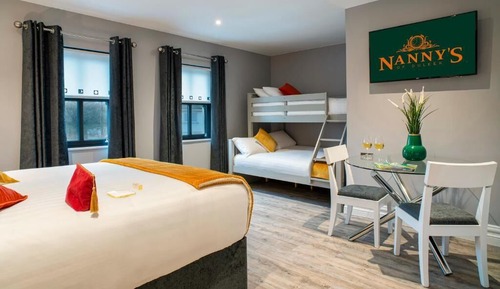 Comfort Triple Room