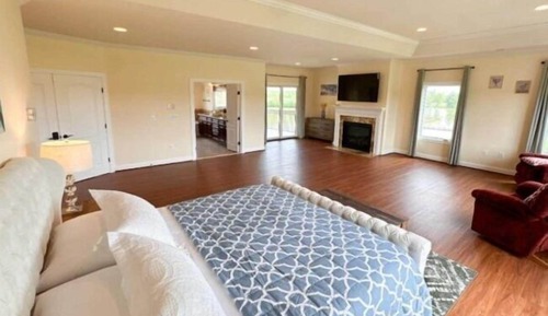 Presidential Room, 1 King Bed, Lake View