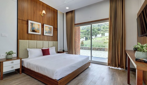 Family Room, Patio, Garden View