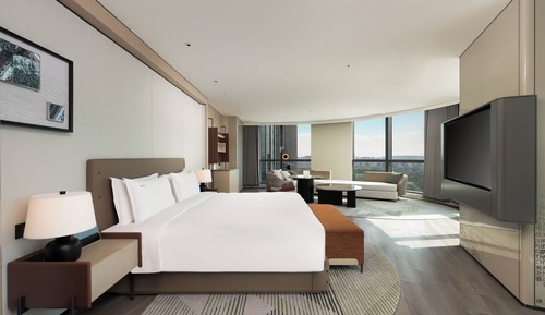 Suite, 1 King Bed