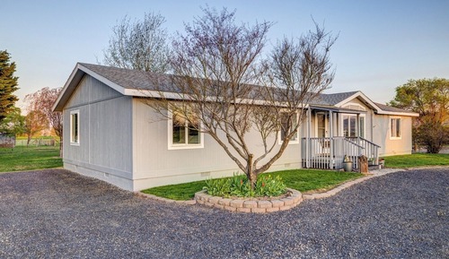 House (3 Bedrooms)