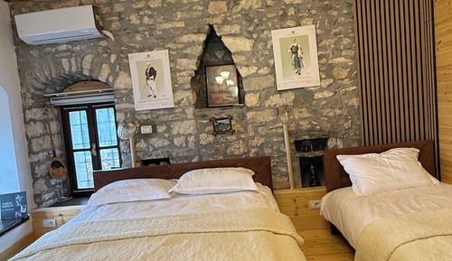 Deluxe Triple Room, City View