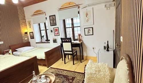 Comfort Triple Room, City View