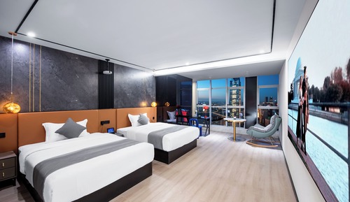 Comfort Twin Room, City View