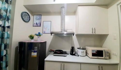 Deluxe Condo, City View