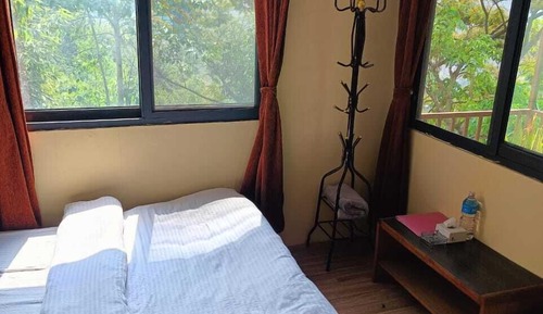 Basic Double Room, Balcony, Mountain View