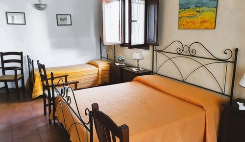 Classic Quadruple Room, Garden View