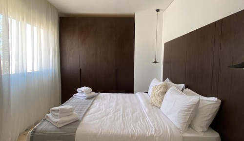 Elite Chalet, 2 Bedrooms, Beachfront