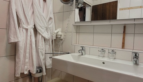 Deluxe Double Room, 1 Queen Bed, Lanai, Mountain View