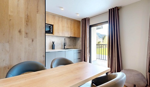 Signature Apartment, Mountain View