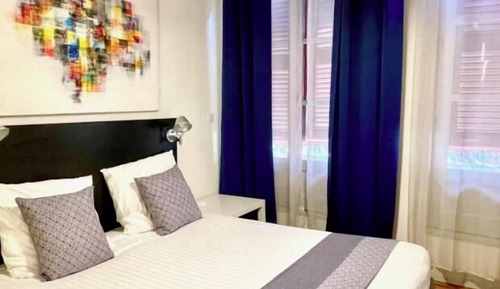 Deluxe Studio, City View