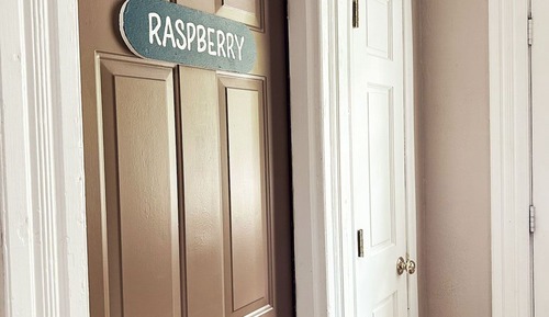 Superior Suite, Private Bathroom (Raspberry)