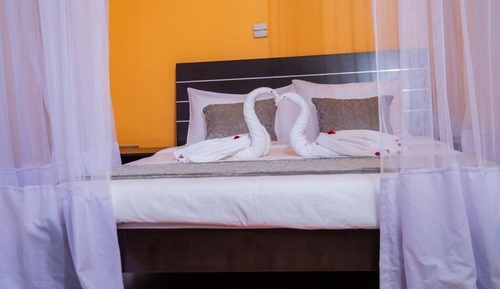 Exclusive Apartment, Pool View