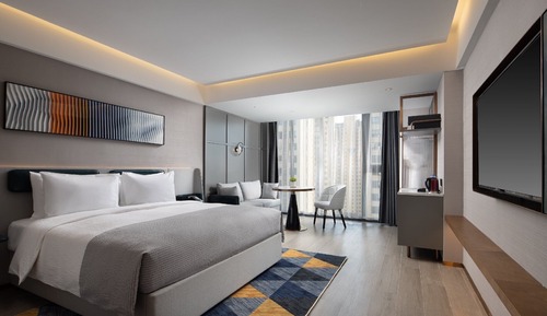 Deluxe Double Room, Partial Lake View