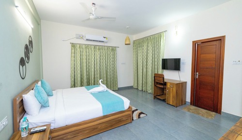 1st Floor Three Bedroom Apartment