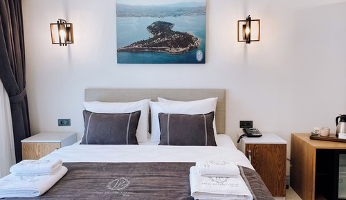 Basic Double Room, Garden View