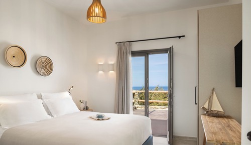 Gaia Four Bedroom Sea View Villa with Infinity Pool and Exterior Hot Tub