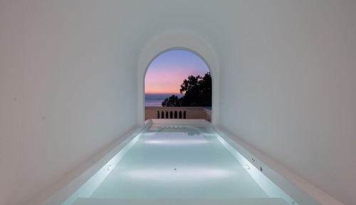 Dome Balcony Bubble Pool King Room