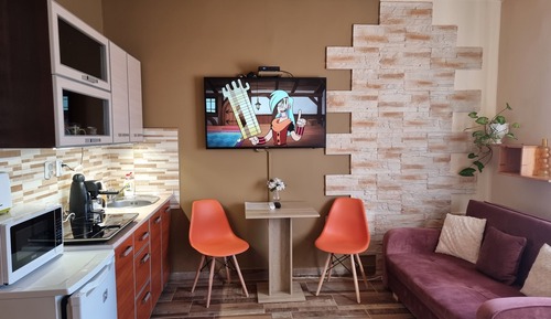 Standard Studio, Park View