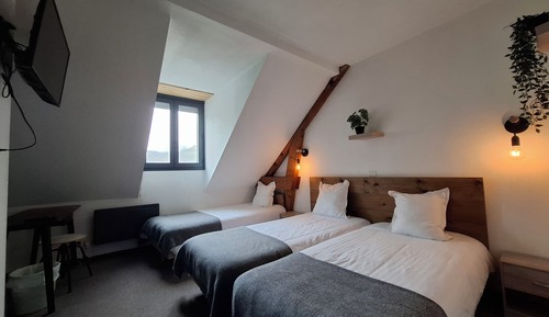 Classic Triple Room, Mountain View