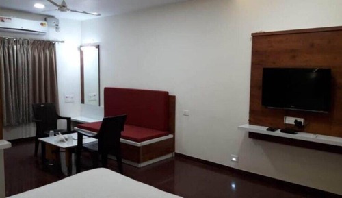 Executive Suite, 1 King Bed, Balcony