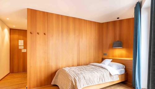 Basic Single Room, Mountain View